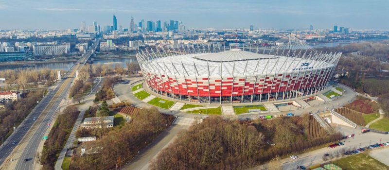 Przegląd stadionów w Polsce spełniających najwyższe kryteria i standardy międzynarodowe